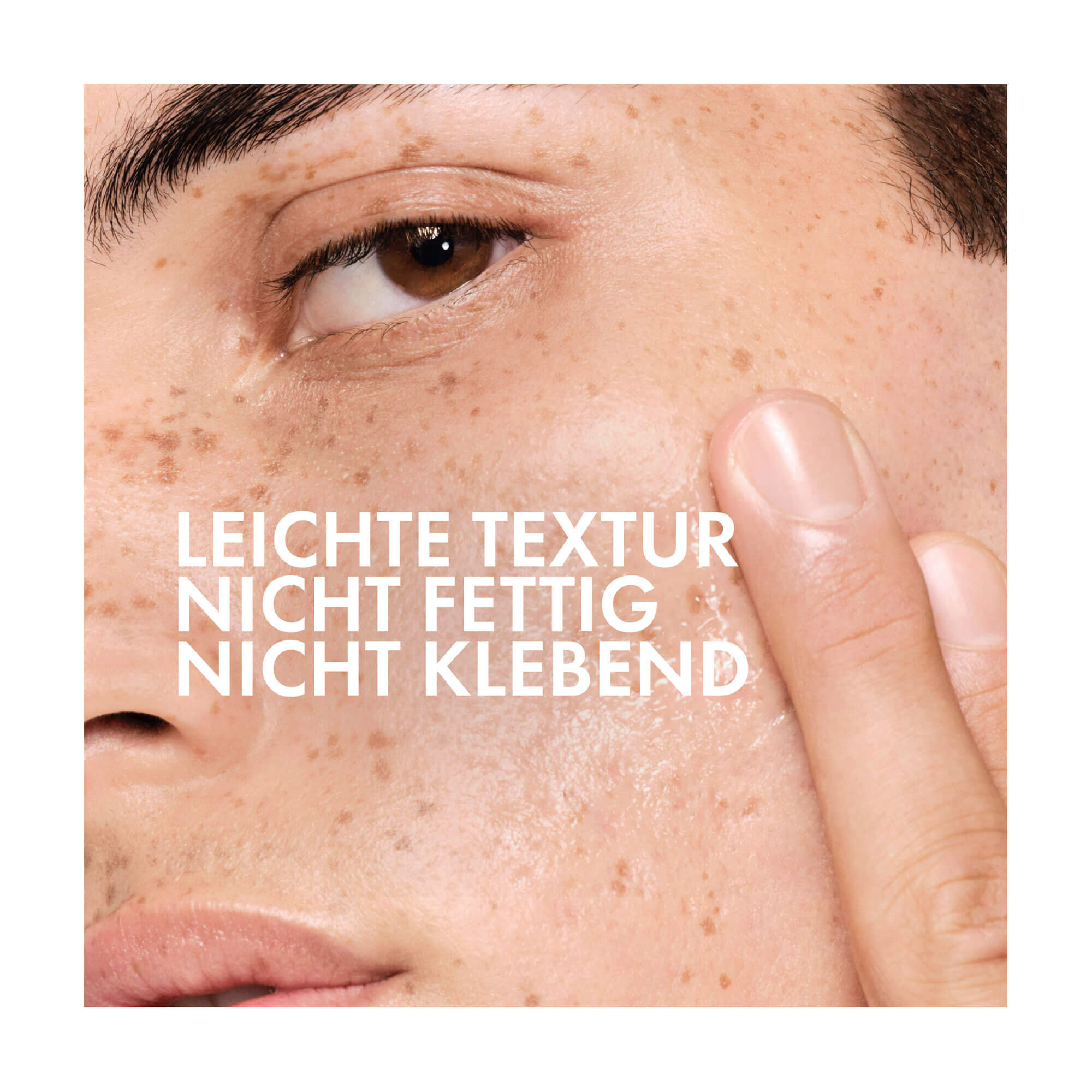 Grafik Vichy Normaderm Phytosolution Intensives Reinigungsgel Leichte Textur. Nicht fettig. Nicht klebend.